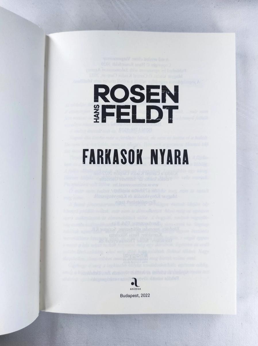 Hans Rosenfeldt Farkasok nyara könyv belső oldal